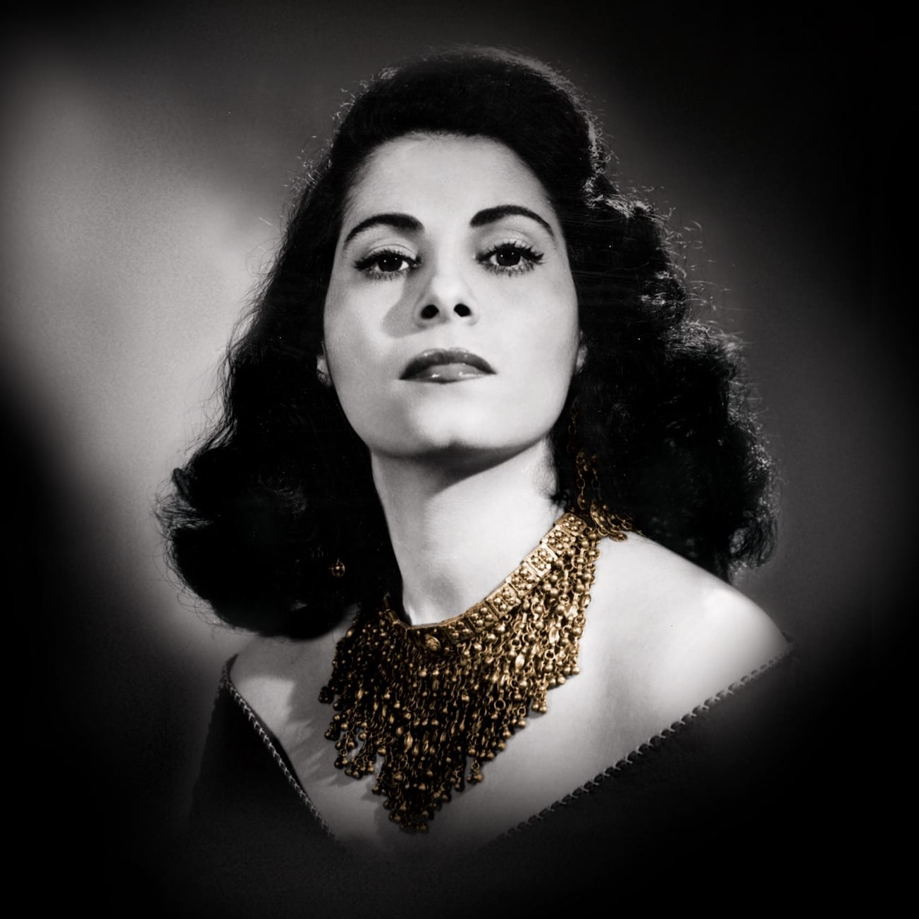 Queen Shoshana - המלכה שושנה - צילום- סמי בן גד