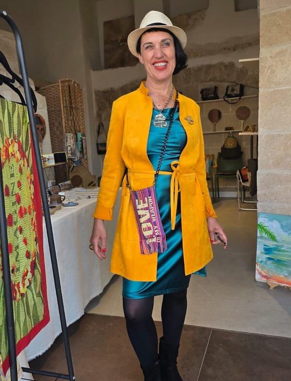 האישה שהפכה את יפו לסטודיו שלה